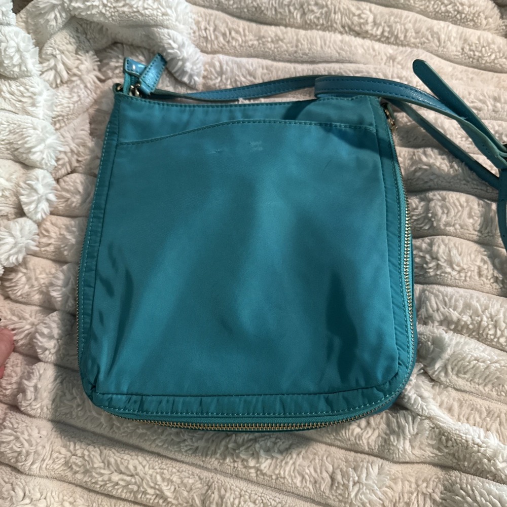 Vince Camuto Teal Crossbody Purse From The 80s Excellent Pre Owned Condition B8 - Picture 2 of 8
